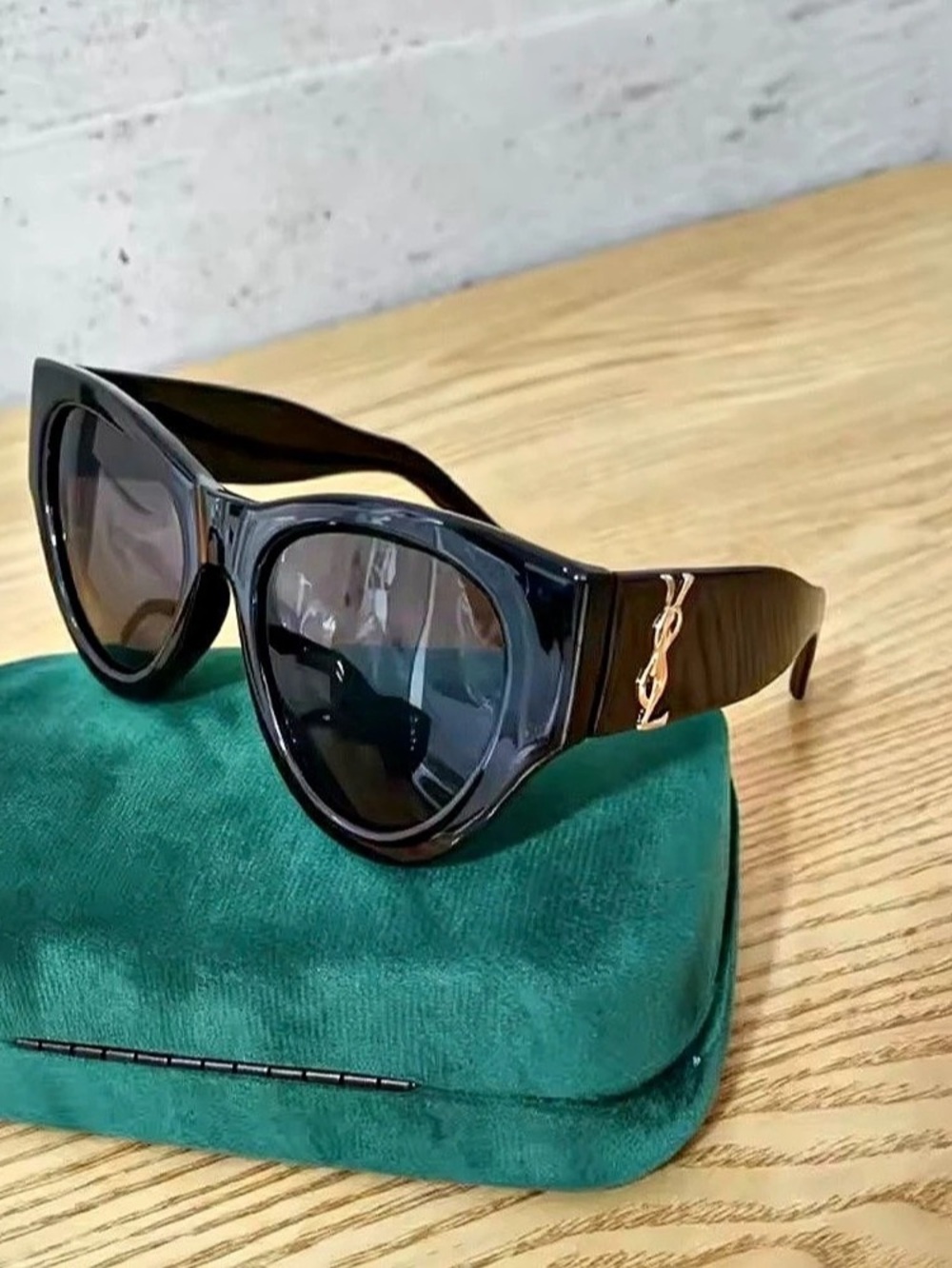 Designer inspired Cat Eye Sunglasses Black